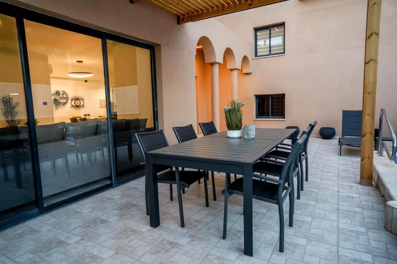 וילה רוני בריכה מחוממת Villa Roni Heated Pool Eilat Exterior photo